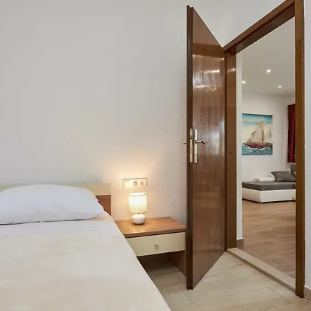 Apartament Marija *